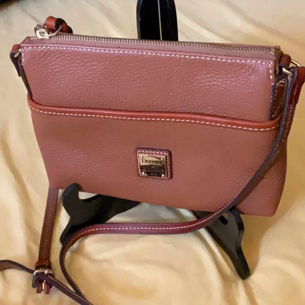 Dooney & Bourke this elegant
